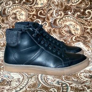 Sonoma Men's Black and Tan Sneakers